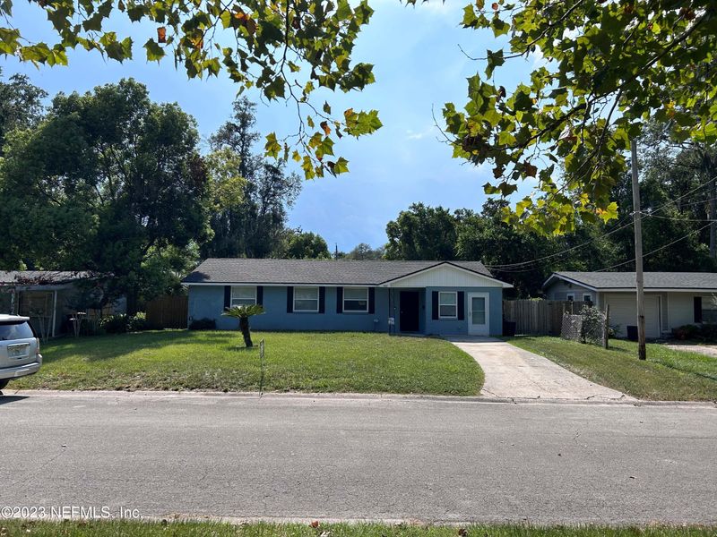 5452 Community Cir, Jacksonville, FL 32207