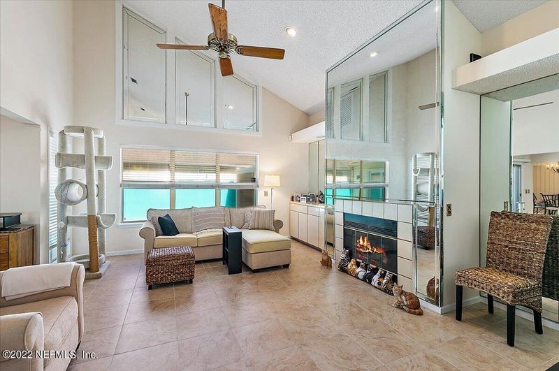 5455 Mariners Cove Dr, Jacksonville, FL 32210