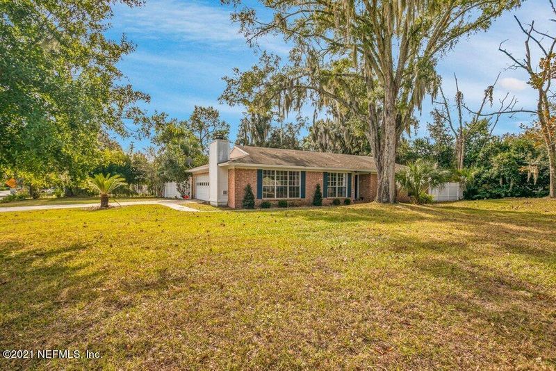 5460 Forrest Dr, Orange Park, FL 32073