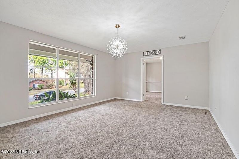 5460 Golf Course Dr, Jacksonville, FL 32277