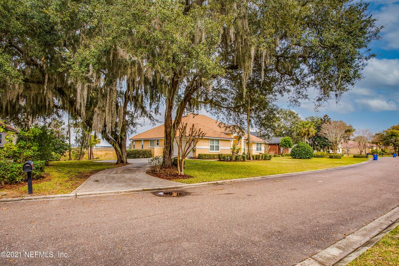 5467 Grand Cayman Rd, Jacksonville, FL 32226