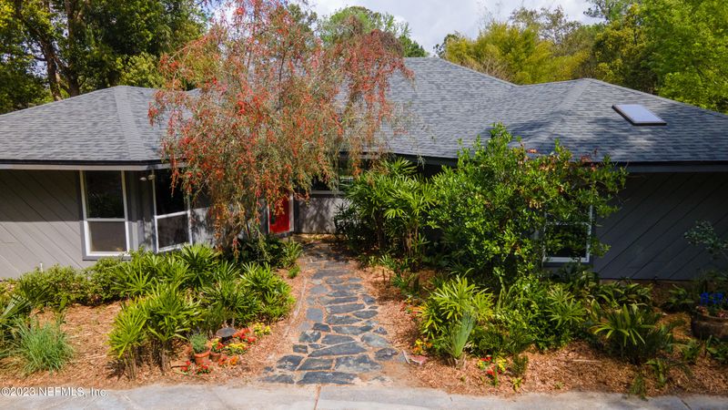 5469 N Fern Creek Dr, Jacksonville, FL 32277
