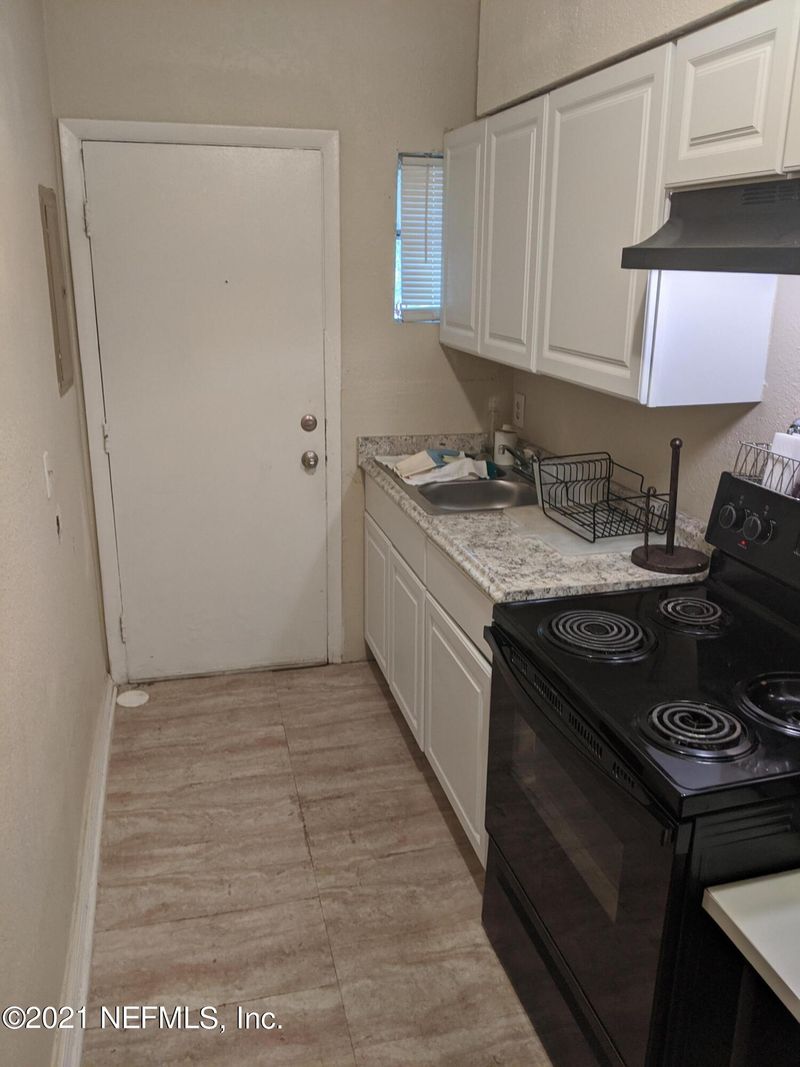547 28th St, Jacksonville, FL 32206