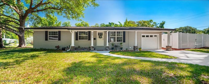 5471 Community Cir, Jacksonville, FL 32207