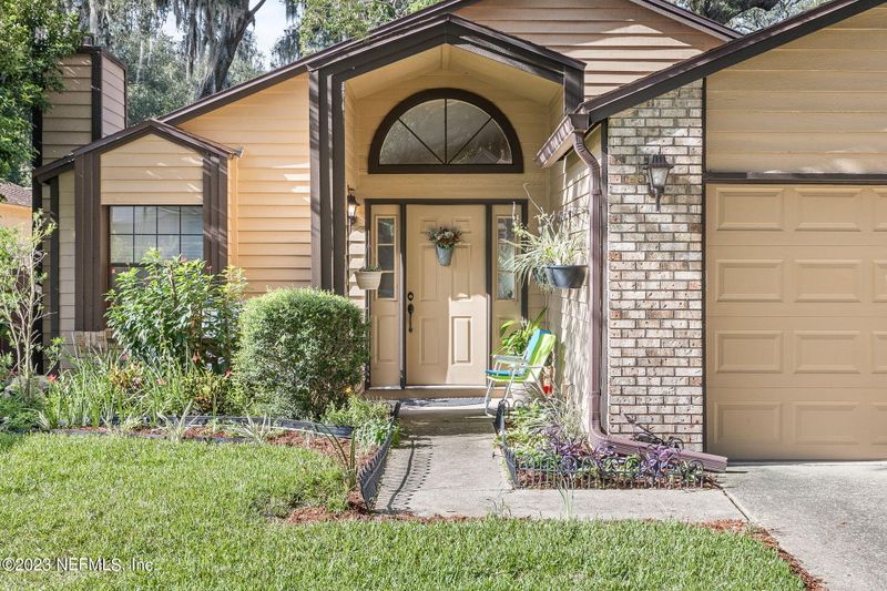 5473 Spring Brook Rd, Jacksonville, FL 32277