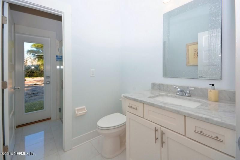 548 8th Ave N, Jacksonville Beach, FL 32250
