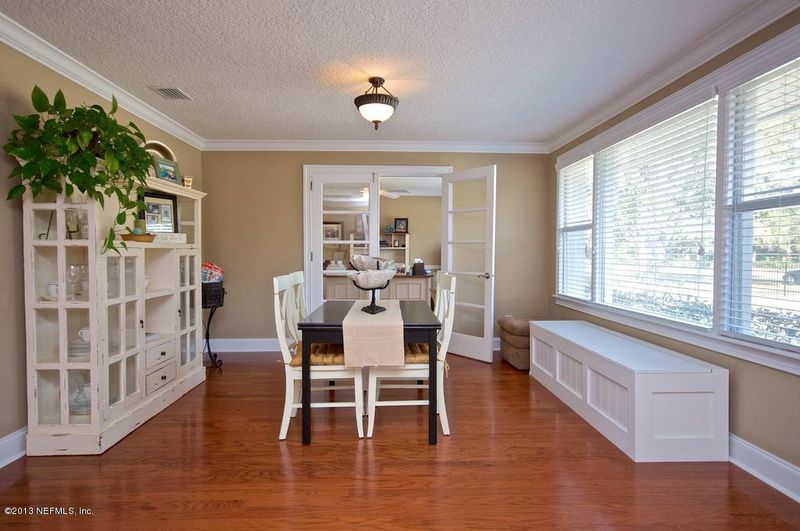 5486 Heckscher Dr, Jacksonville, FL 32226