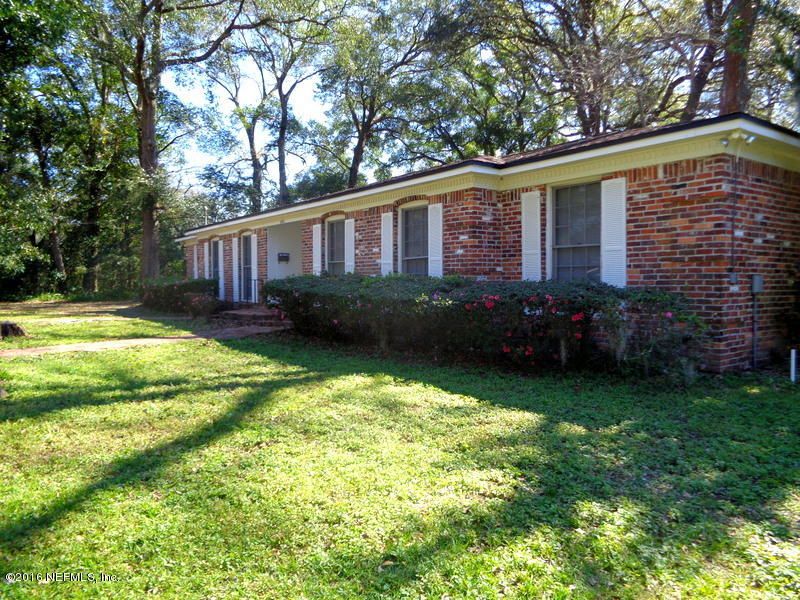 5496 Golf Course Dr, Jacksonville, FL 32277