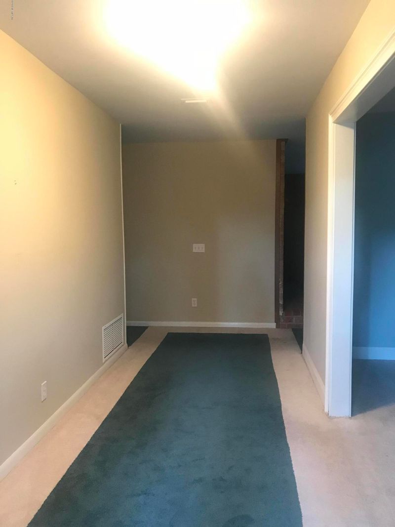 5497 Golf Course Dr, Jacksonville, FL 32277