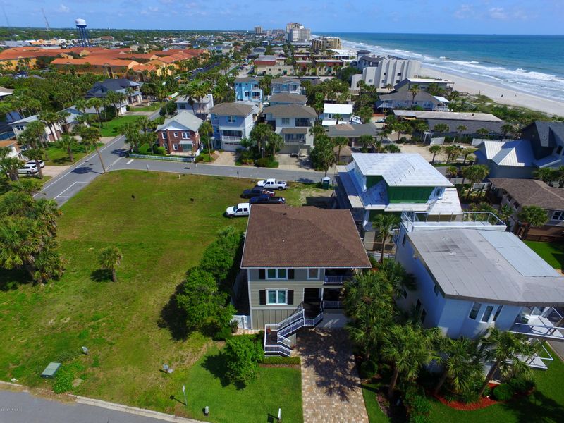 55 28th Ave S, Jacksonville Beach, FL 32250