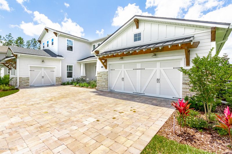 55 Blue Hole Ct, St Johns, FL 32259