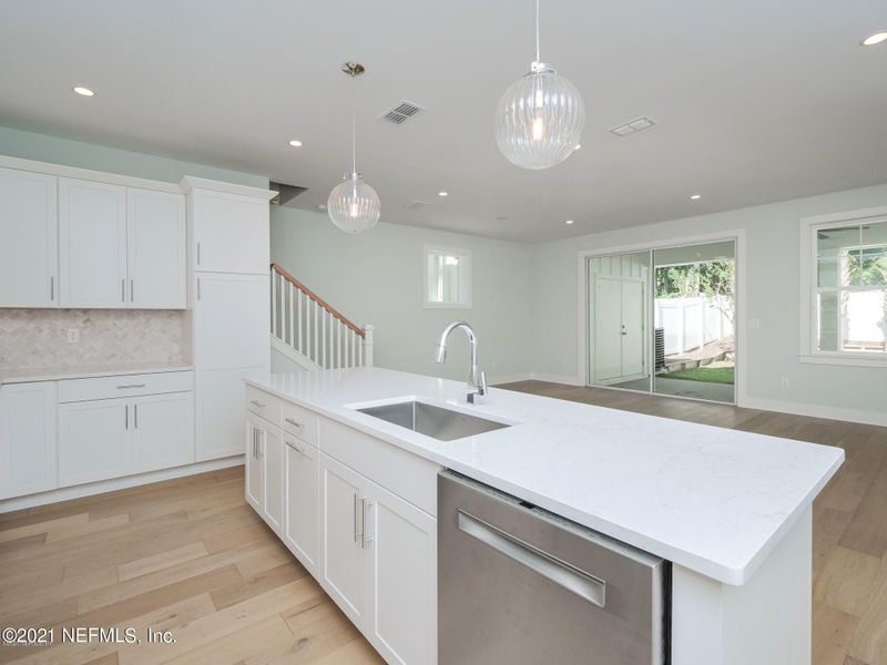 55 Sherry Dr, Atlantic Beach, FL 32233