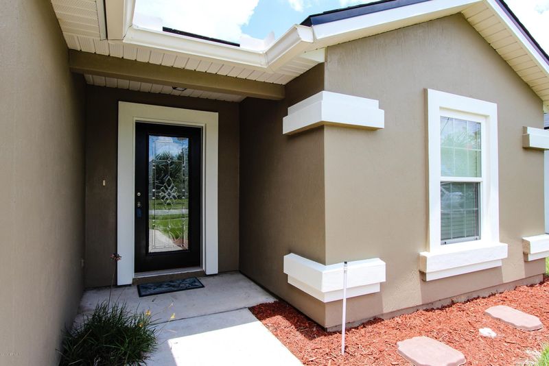 550 S Aberdeenshire Dr, St Johns, FL 32259