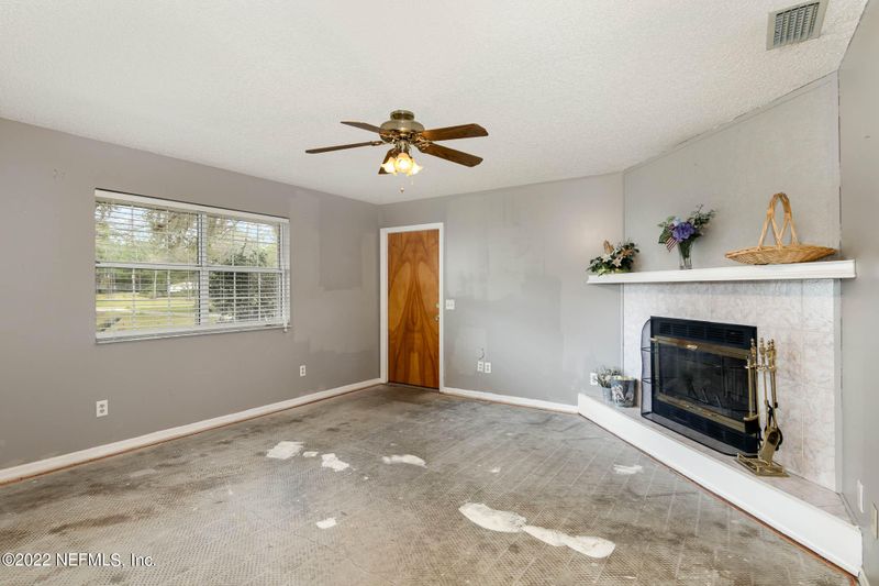 55066 Tamara Ln, Callahan, FL 32011