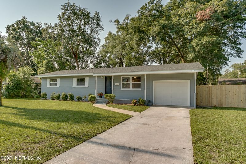 5510 Primrose Ln, Jacksonville, FL 32277