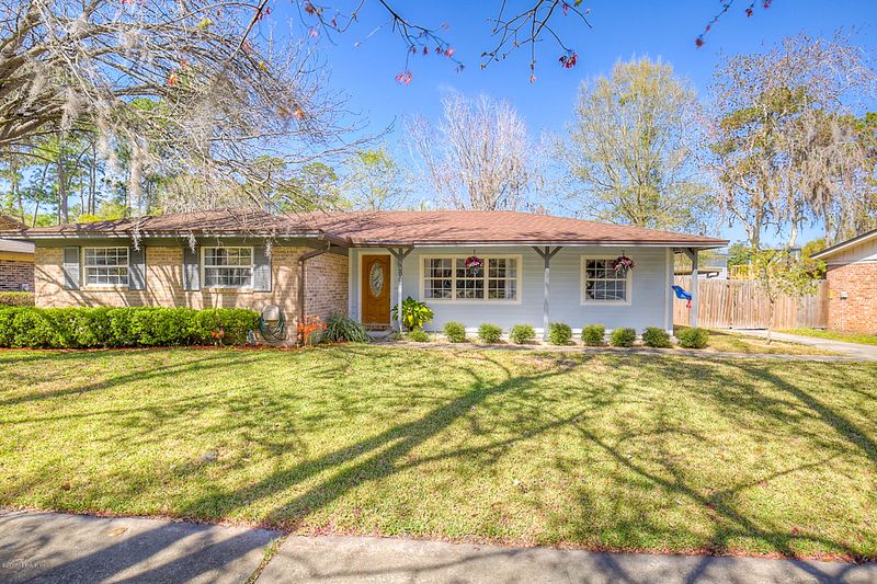 5511 Lofty Pines Cir S, Jacksonville, FL 32210