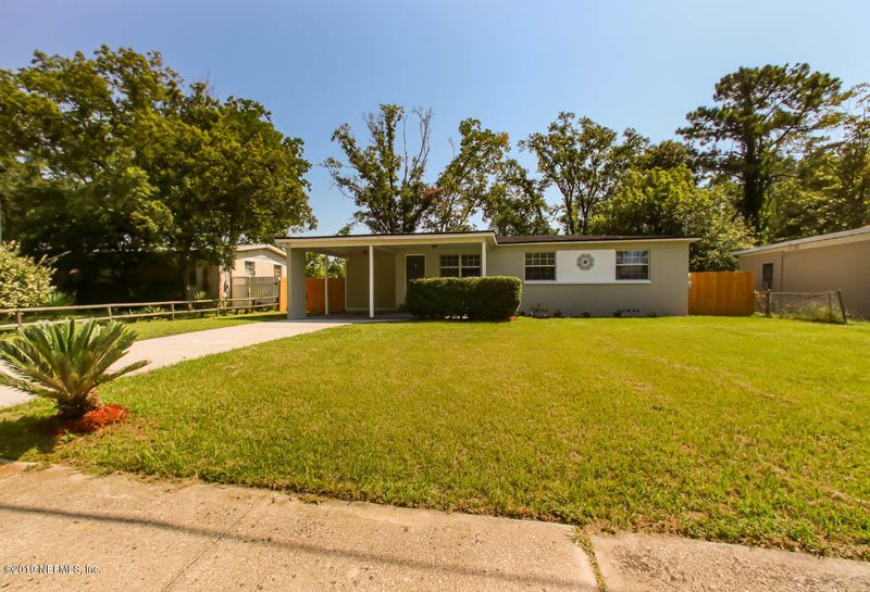 5515 Moret Dr E, Jacksonville, FL 32244
