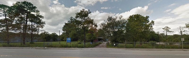 5517 Shad Rd, Jacksonville, FL 32257