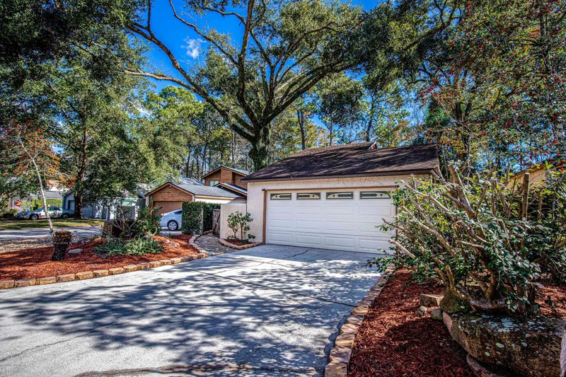 5518 Mariners Cove Dr, Jacksonville, FL 32210