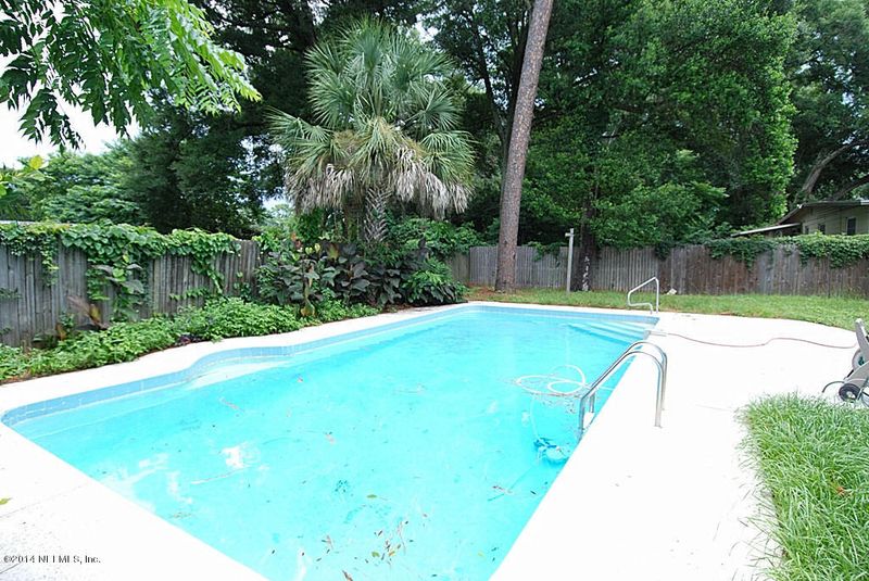 5519 Oliver St N, Jacksonville, FL 32211