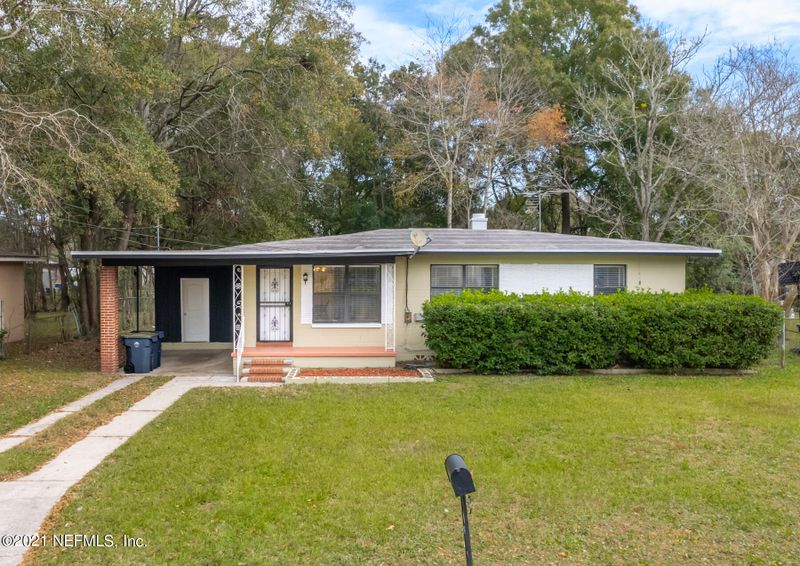 5525 Eartha Dr, Jacksonville, FL 32209