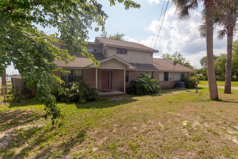 5532 Heckscher Dr, Jacksonville, FL 32226