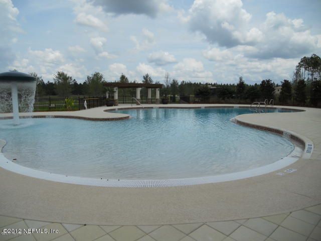 554 Drysdale Dr, Orange Park, FL 32065