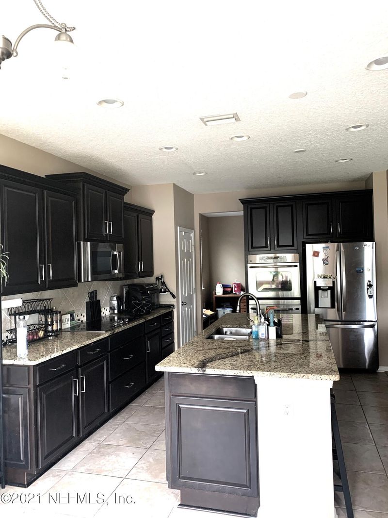 554 Glendale Ln, Orange Park, FL 32065