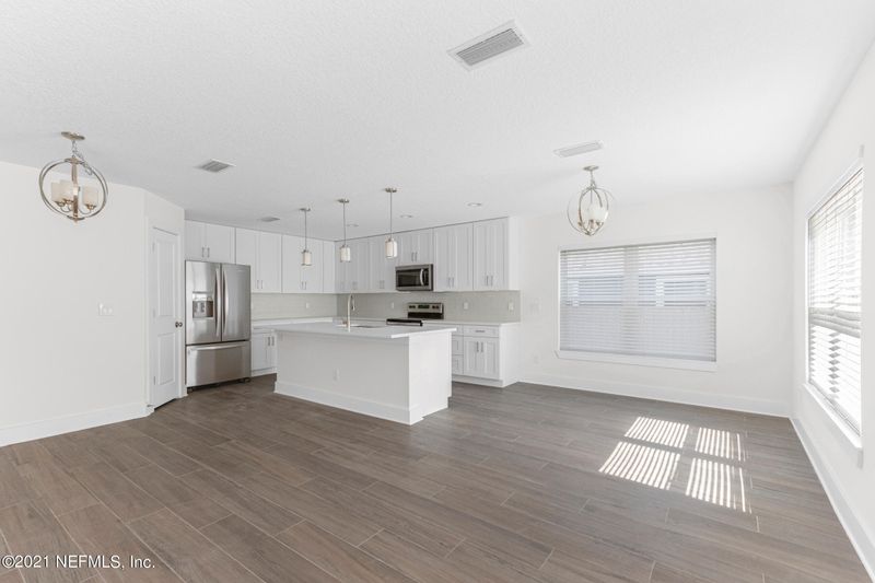 554 Lower 8th Ave S, Jacksonville Beach, FL 32250