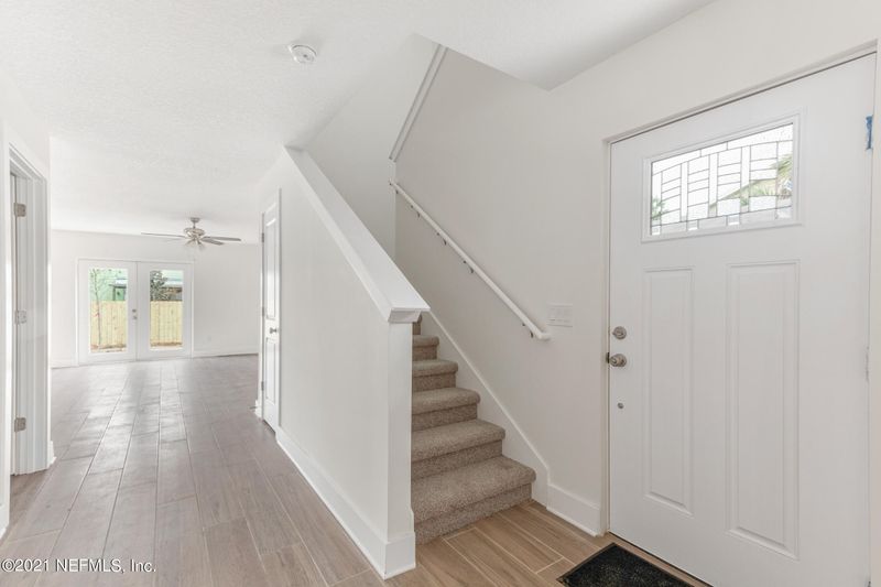 554 Lower 8th Ave S, Jacksonville Beach, FL 32250