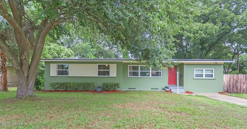5541 Oliver St, Jacksonville, FL 32211