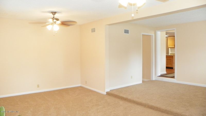 5543 Sabena Rd, Jacksonville, FL 32207