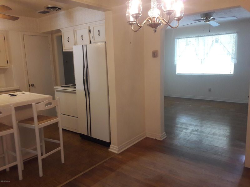 5545 Moret Dr E, Jacksonville, FL 32244