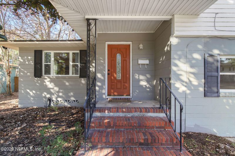 5545 Primrose Ln, Jacksonville, FL 32277
