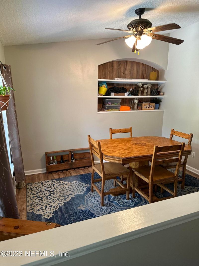 555 Kay Rd, Middleburg, FL 32068