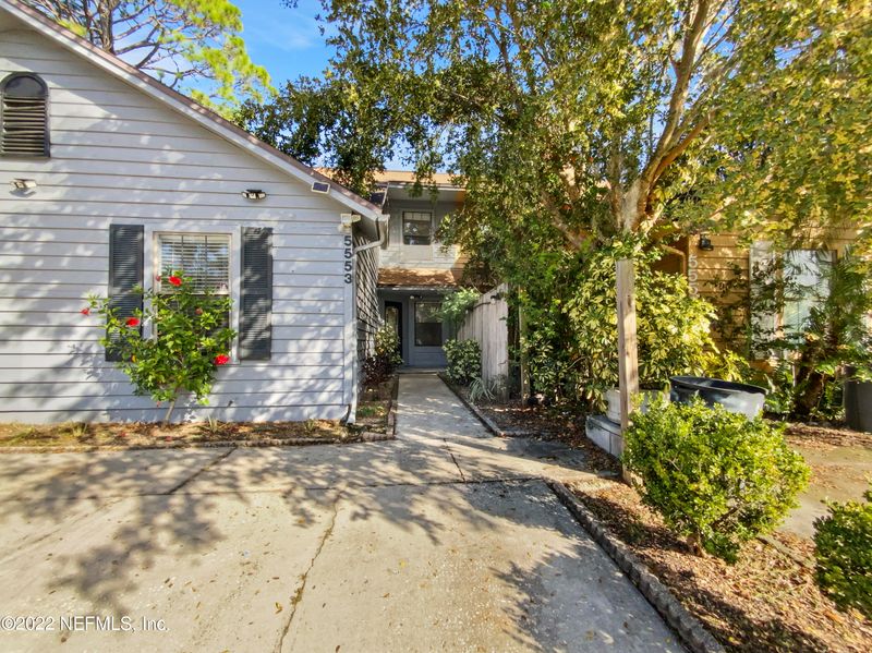 5553 Cabot Dr N, Jacksonville, FL 32244