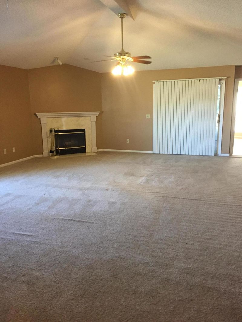 5566 Blue Pacific Dr, Jacksonville, FL 32257