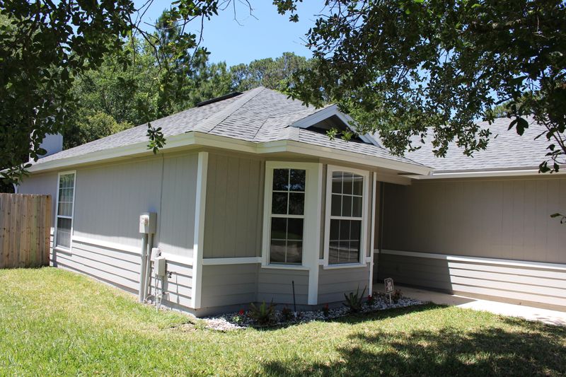 5566 Blue Pacific Dr, Jacksonville, FL 32257