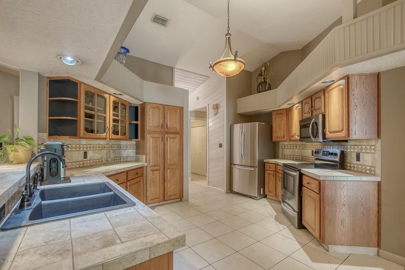 55668 Yellow Jacket Dr, Callahan, FL 32011