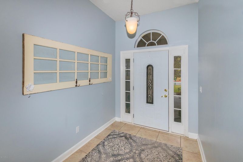 558 Misty Morning Ct, Jacksonville, FL 32218