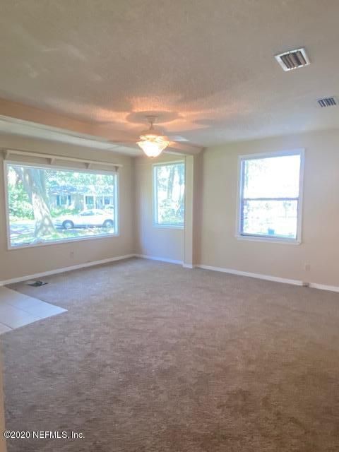 5587 Bishop Cir, Jacksonville, FL 32207