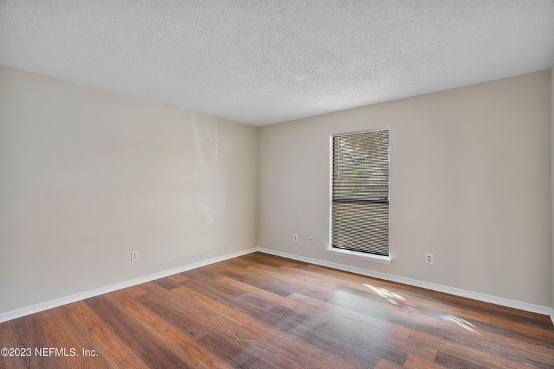 5609 Marathon Pw, Jacksonville, FL 32244