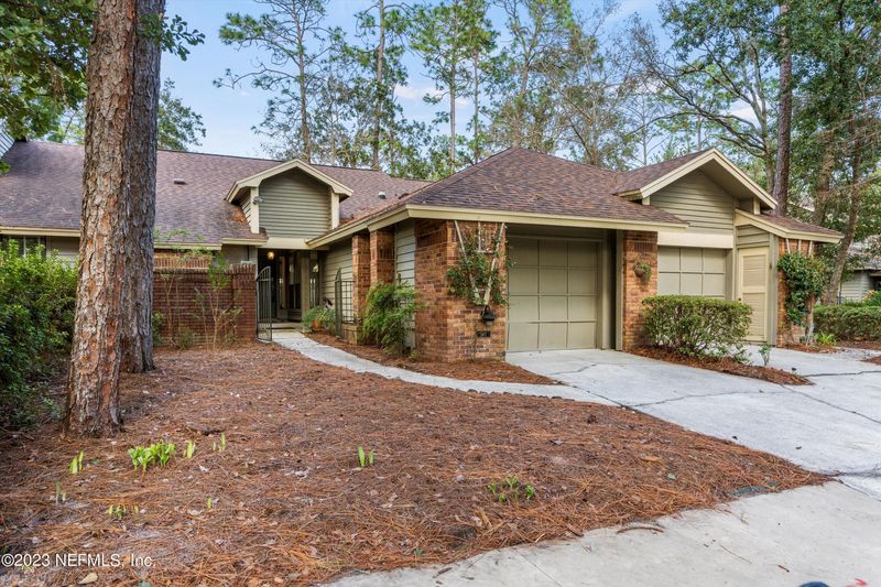 561 Pine Forest Trl, Orange Park, FL 32073