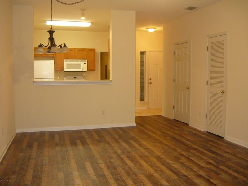 561 South Branch Dr, St Johns, FL 32259