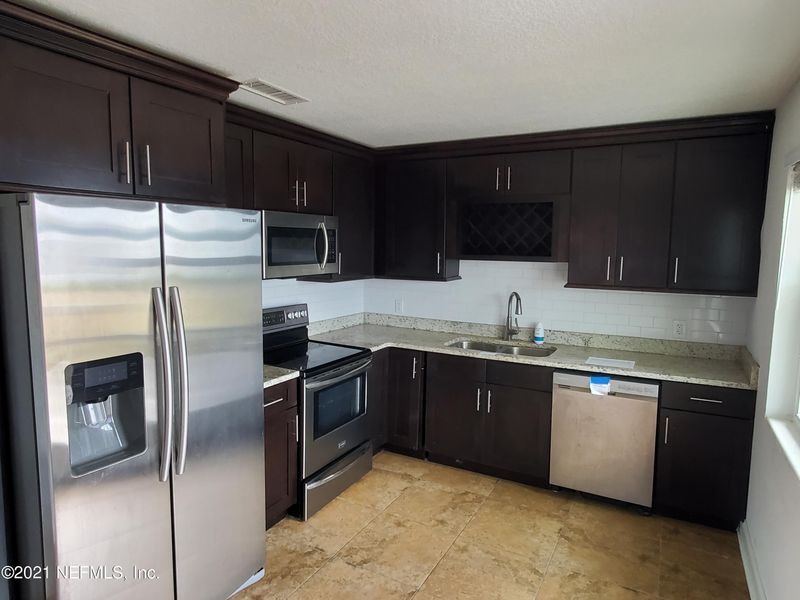 5610 Heckscher Dr, Jacksonville, FL 32226