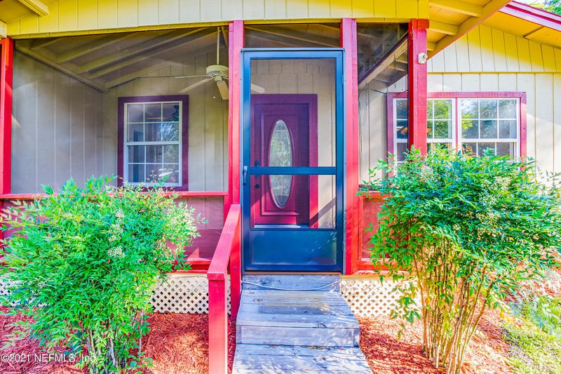 56127 Colby Dr, Callahan, FL 32011