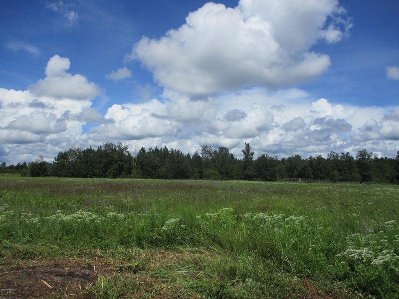 56161 Davis Rd, Callahan, FL 32011