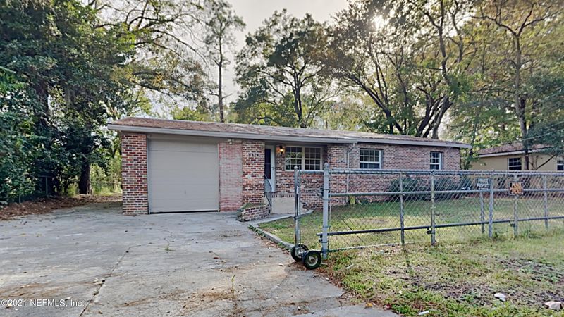 5618 Bagnal Rd, Jacksonville, FL 32205