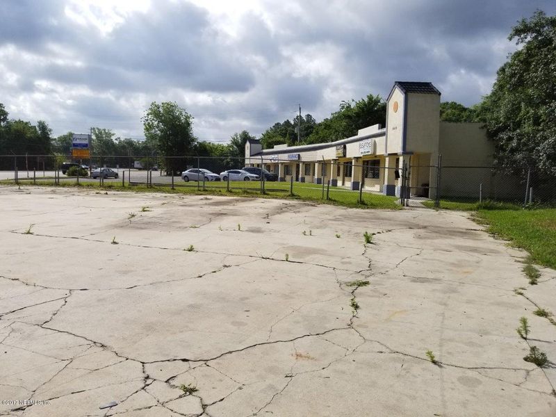 5618 New Kings Rd, Jacksonville, FL 32209