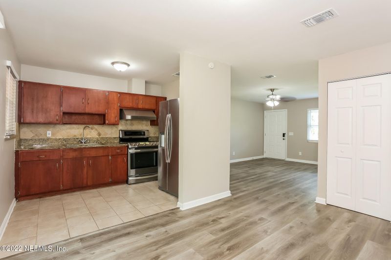 5626 Enchanted Dr, Jacksonville, FL 32244